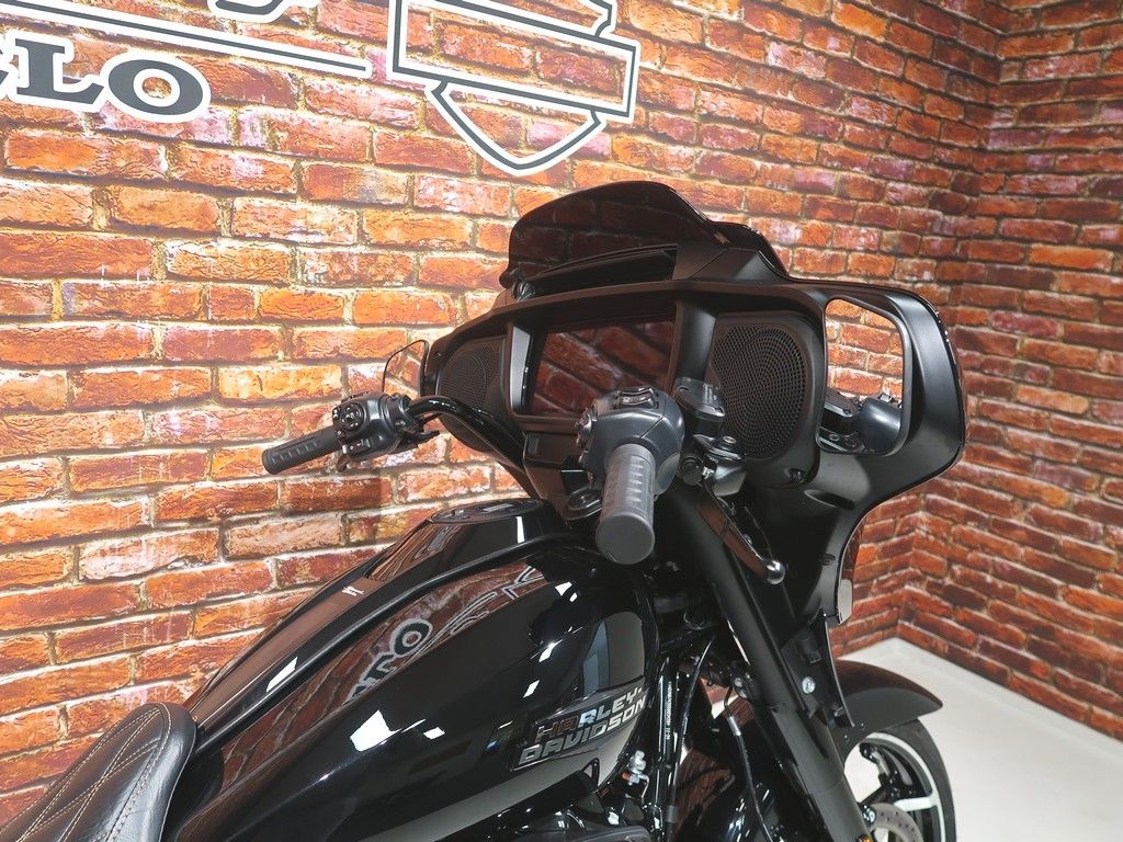 FLHX Street Glide 117